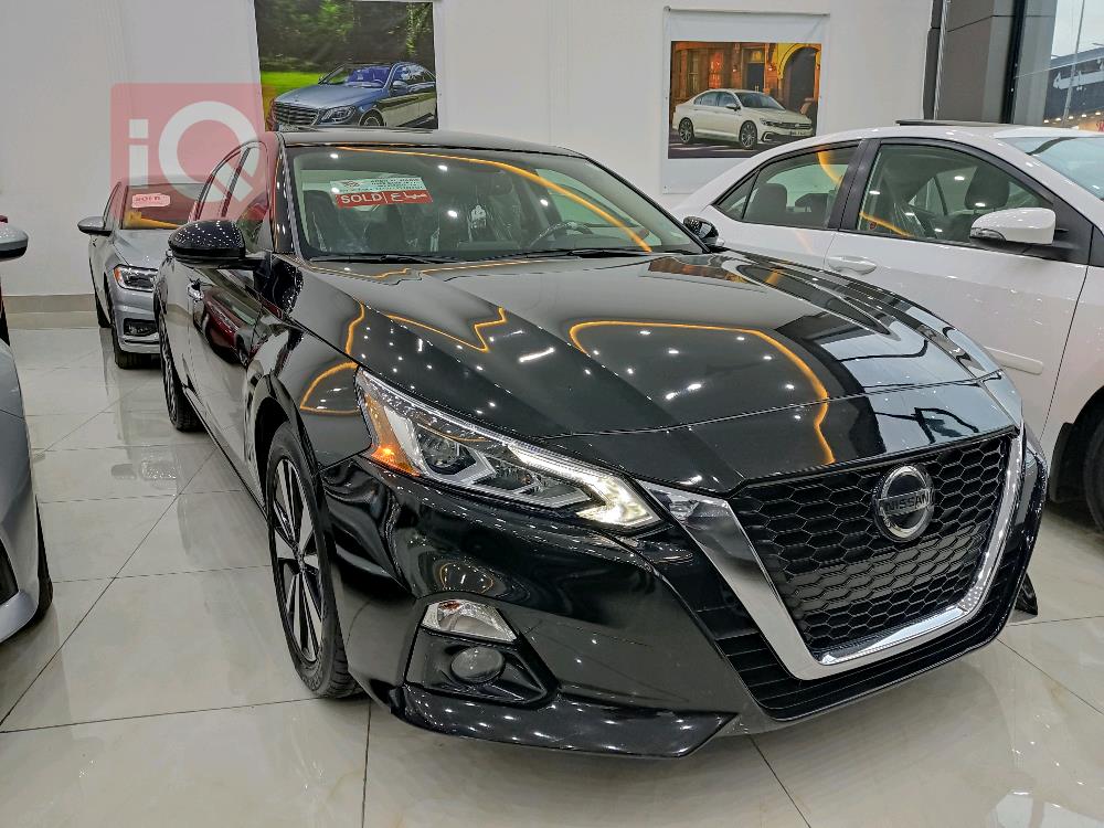 نیسان ئەلتیما